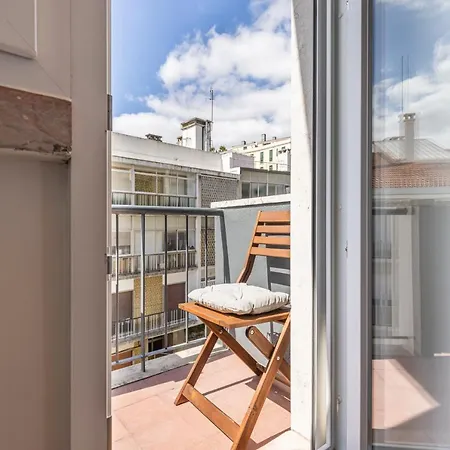 Charming Design * リスボン